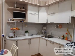 Дизайн Кухни Угловой С Холодильником И Телевизором Фото