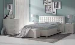 Интерьер спальни если кровать белая