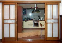 Двери в кухню поставить фото