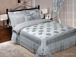 Bedspread photo