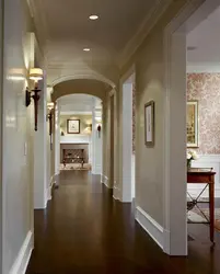 Design of a hallway with an arch in an apartment