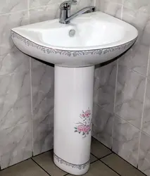 Tulip bathroom design