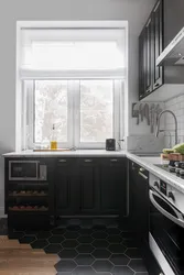 Черные окна на кухне дизайн