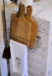 How to store cutting boards in the kitchen photo