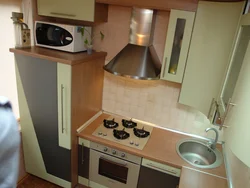 Угловые кухни для маленькой кухни фото с холодильником и плитой