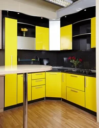 Кухня чорна жоўтая фота