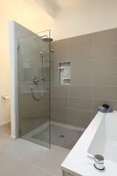 Tepsisiz duş ilə vanna otağı dizaynı
