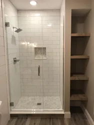 Bathroom design with shower without tray