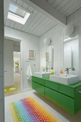 Ванна бөлмесінің түрлі-түсті интерьері