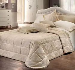 How to choose a bedspread for a bedroom according to design