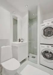 Фото ванной комнаты с душевой кабиной стиральной машиной без унитаза