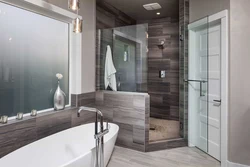 Bath design gray tiles with wood