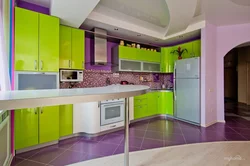 Colored kitchens in the interior are real