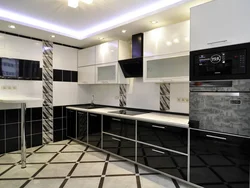 Kitchen design with black bottom and white top