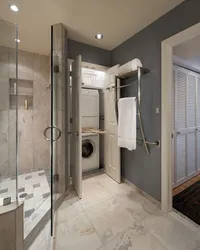 Built-in cabin in the bathroom photo