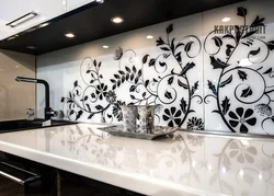 Combination Of White And Black In The Kitchen Photo