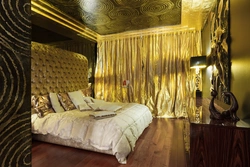 Золотистый интерьер спальни