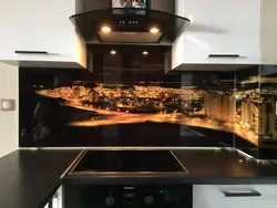 Glass panel for kitchen photo