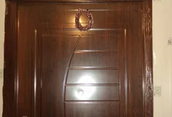 Как повесить подкову над дверью правильно внутри квартиры фото