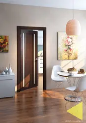 Color of interior doors in apartment interior