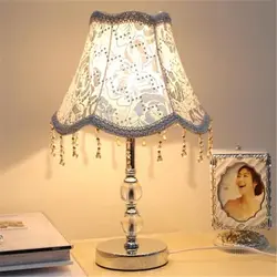 Лампы на тумбочку в спальню фото