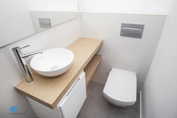 Built-in countertops in the bathroom photo