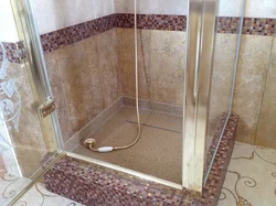 Vanna otağı fotoşəkilində evdə hazırlanmış duş qabı