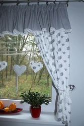 DIY short curtains for the kitchen photo