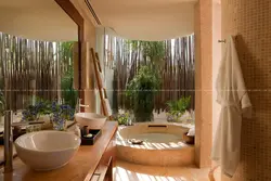 Пальма ағаштары бар ванна дизайны