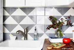 Paint tiles in kitchen photo