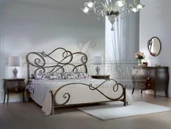 Bedrooms With Metal Bed Design