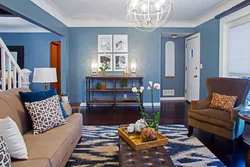 What colors go with blue-gray in the living room interior