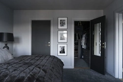 Bedroom design with gray door