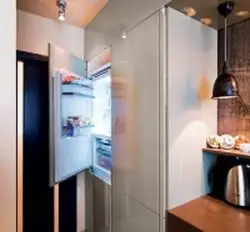 Как встроить холодильник в прихожей фото