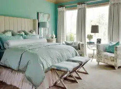 Combination of gray and green in the bedroom interior