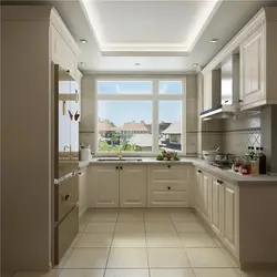 Дизайн кухни в доме с окном в середине