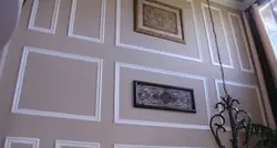 Интерьер из потолочной плитки в гостиной