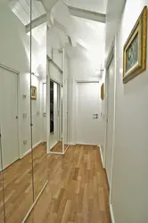 Koridor koridor dizaynında güzgü
