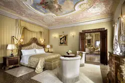 Венецианский интерьер гостиной