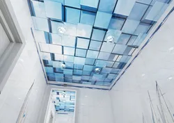 Vanna otağı fotoşəkilində pvc panellərdən hazırlanmış tavan