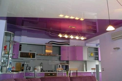 Натяжной потолок на кухне фото глянец