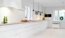 Кухня для дома без верхних шкафов фото