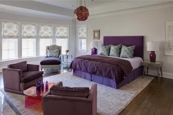 Combination of purple with others in the bedroom interior