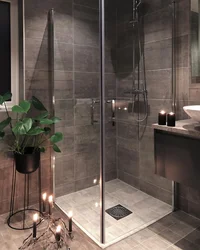 Фарфордан жасалған душқа арналған ванна бөлмесінің дизайны