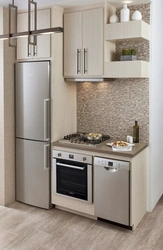 Кухни фото малогабаритные холодильник