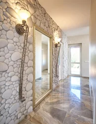 Decorative wall design in the hallway