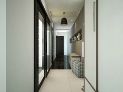 Panel evində bir mənzildə dar bir koridorun dizaynı