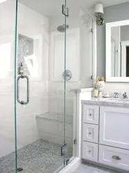 Duş kabini fotoşəkili olan vanna otağı dizaynı