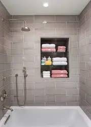 Полки из плитки в ванной в стене фото