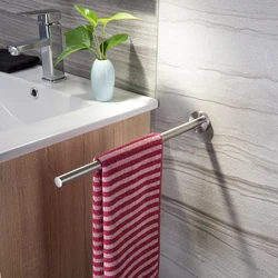 How to hang a towel in the bathroom photo
